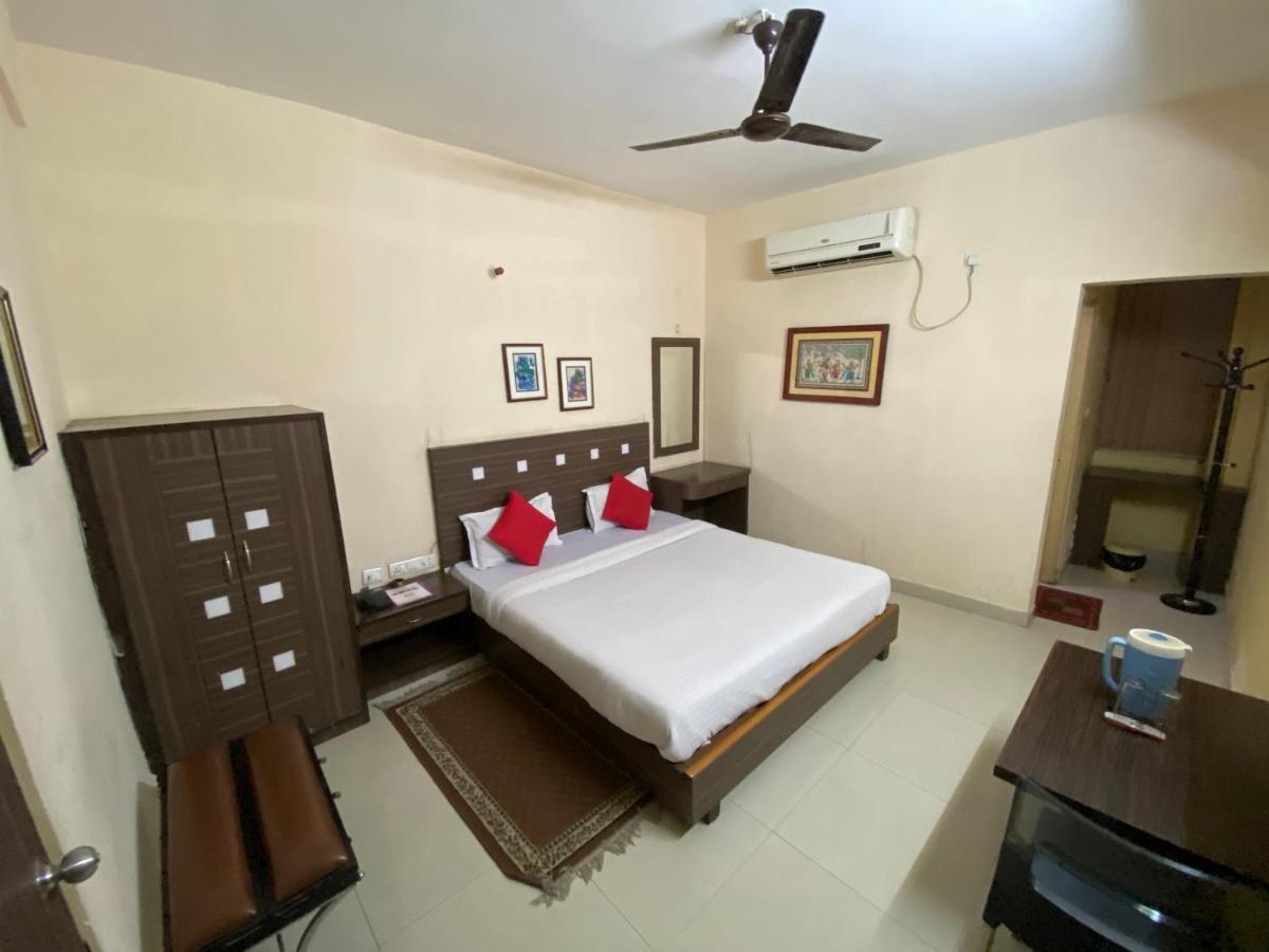 Hotel Shubham Rourkela Exterior photo
